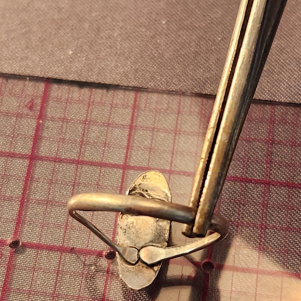 Sterling Silver And Shell Ring - image 5